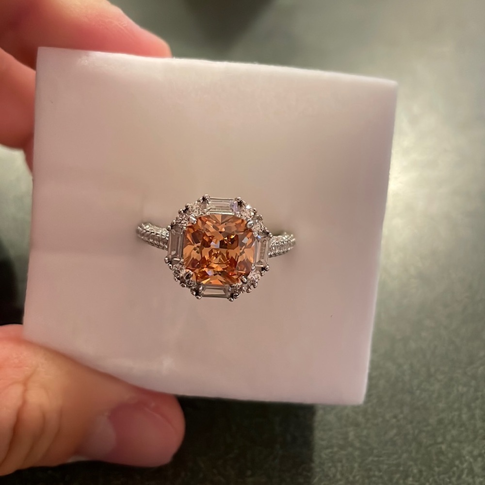 Bomb party:ring champagne cubic zirconia .925 sterling silver ring